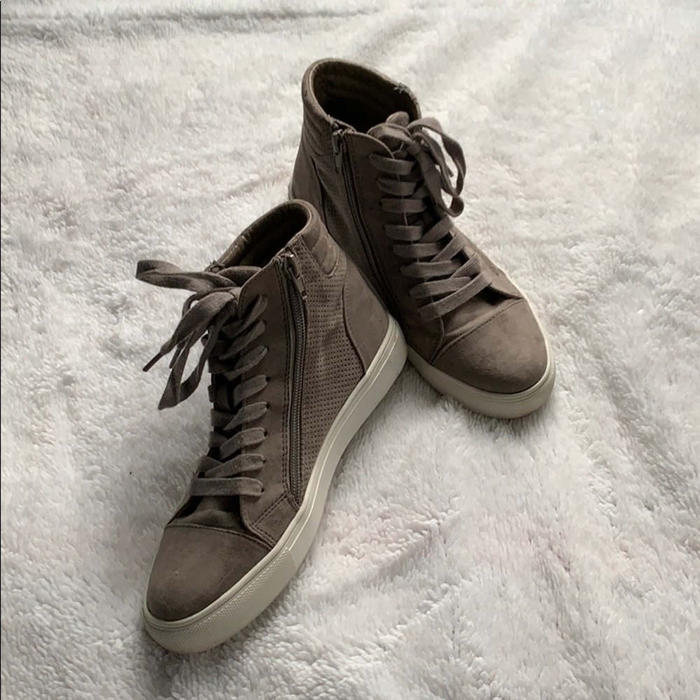 Steve Madden high top sneakers